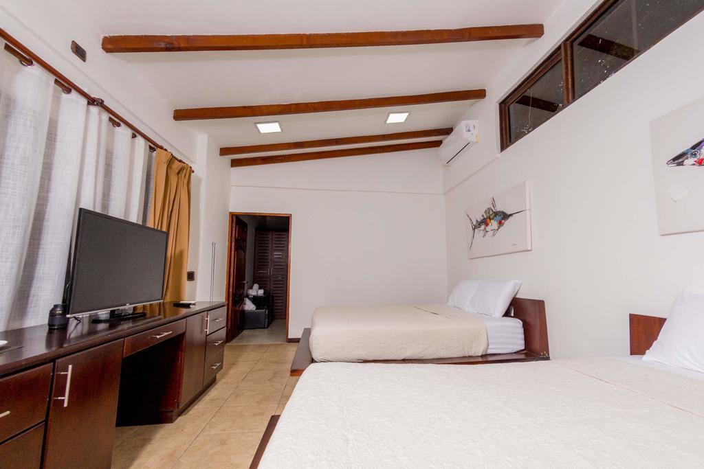 Cafe De Playa Beach Front Hotel Coco Εξωτερικό φωτογραφία